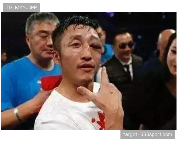 邹市明这反差也太带感了，拳台上的狠劲儿私下却是土豪邻居的日常…